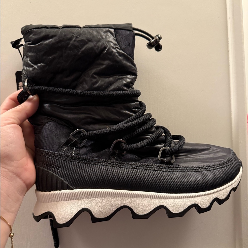 Sorel Kinetic Boots!